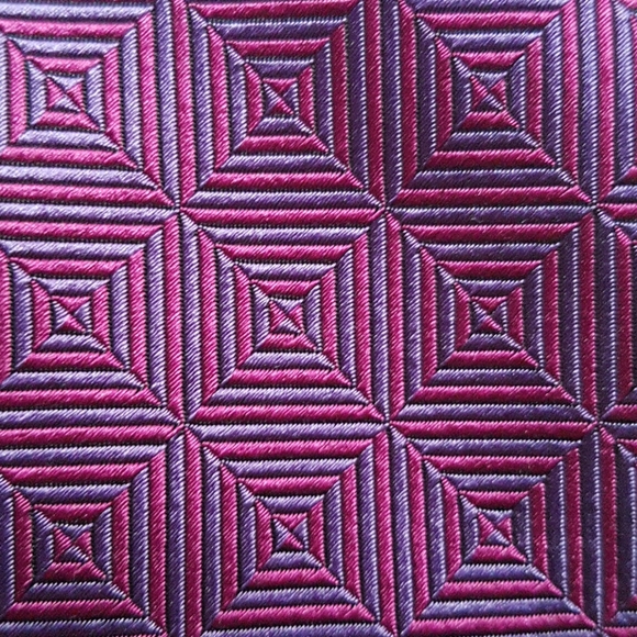 Authentic ESCADA silk tie - Picture 5 of 5